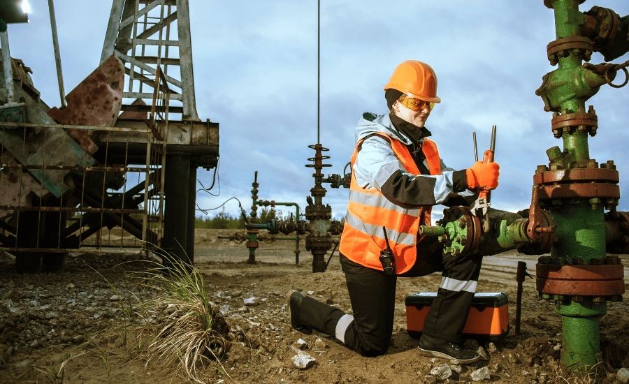 Oil & Gas 4 oil turnover